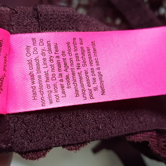 LaSenza Padded underwire lace bra.  Size 36C.  Adjustable straps  Classi… - Picture 11 of 15